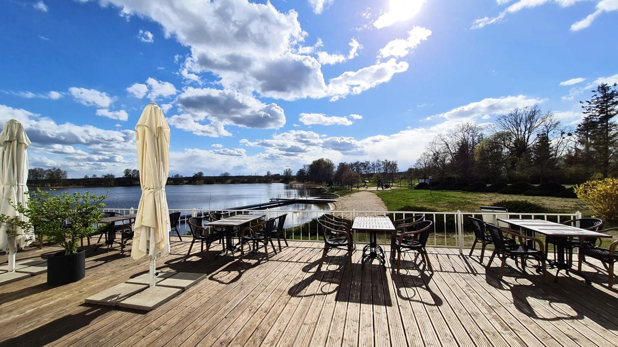 Hotel & Restaurant Haus Am See Locknitz Экстерьер фото