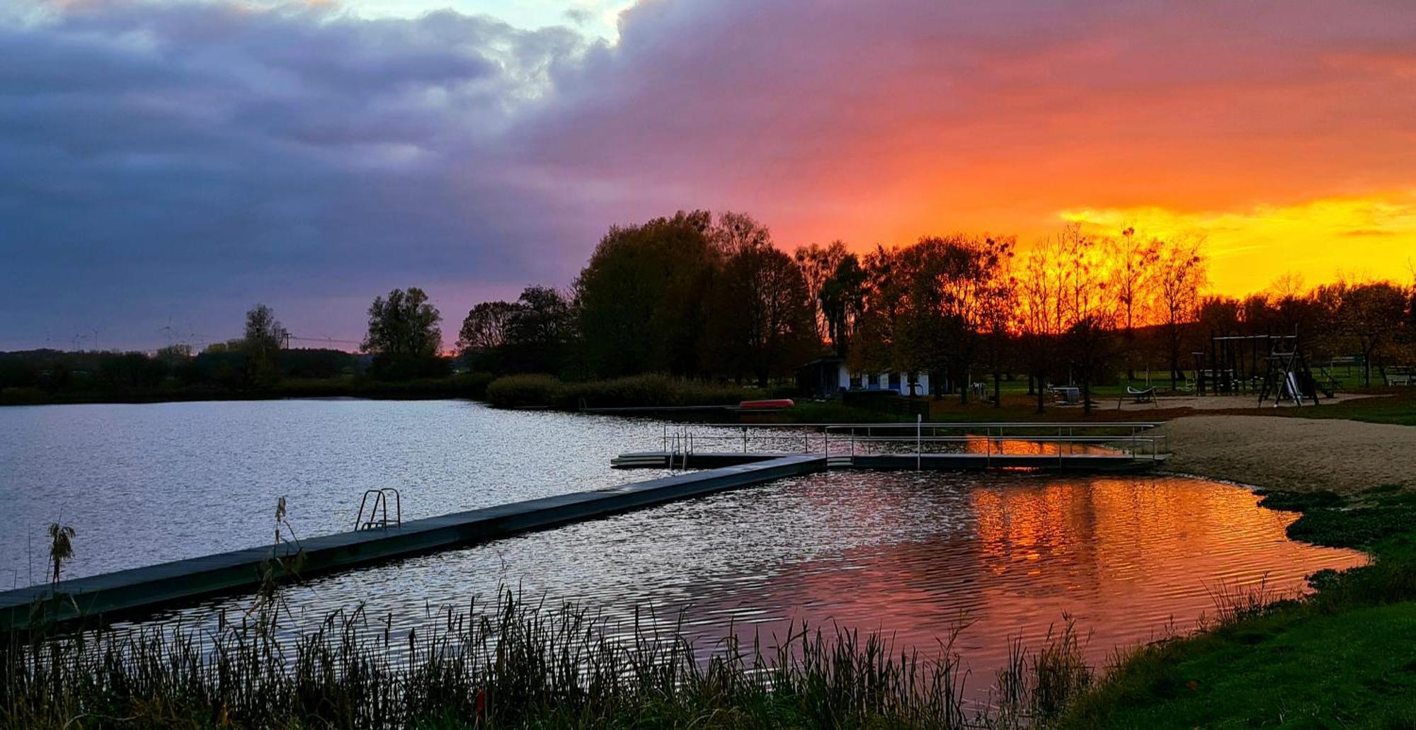 Hotel & Restaurant Haus Am See Locknitz Экстерьер фото
