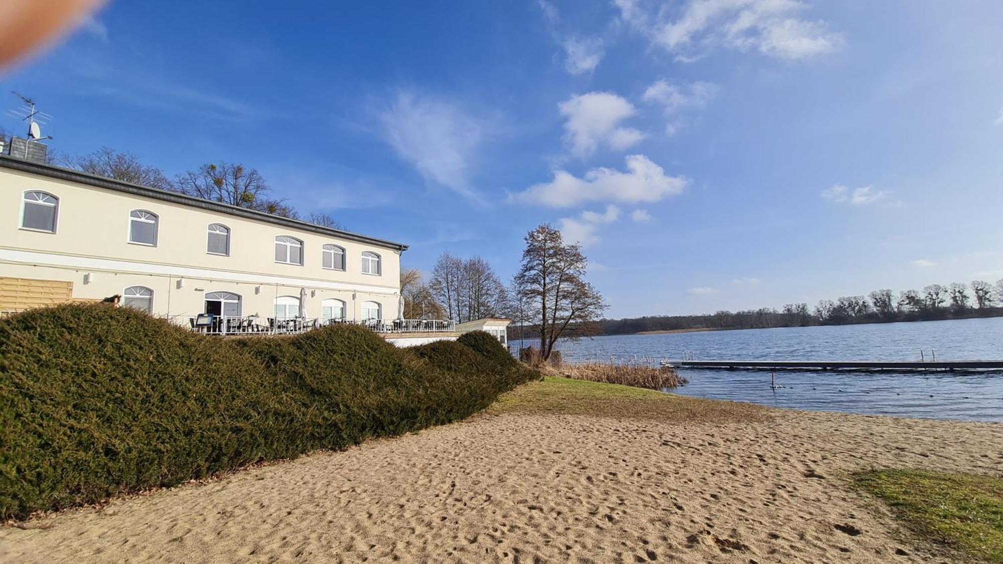 Hotel & Restaurant Haus Am See Locknitz Экстерьер фото