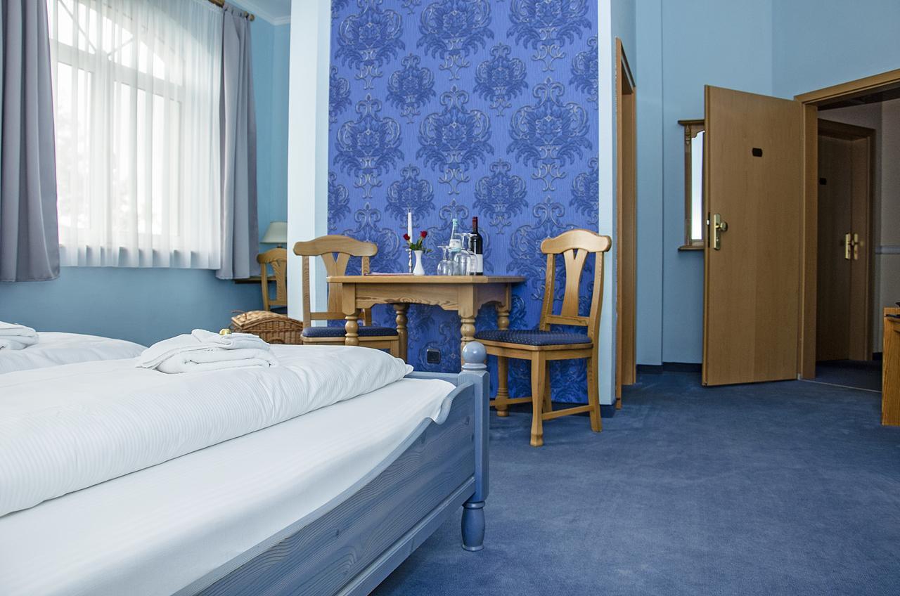 Hotel & Restaurant Haus Am See Locknitz Экстерьер фото